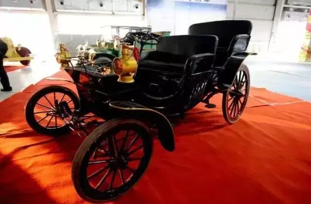 车牌照螺丝没上齐扣分吗,车牌照只装两个螺丝被扣12分