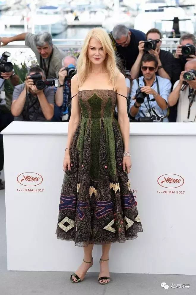 明星高定成衣和珠宝,为明星量身定制的高定