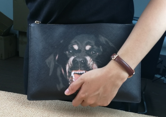 givenchy狗头包,纪梵希狗头手包正品多少钱