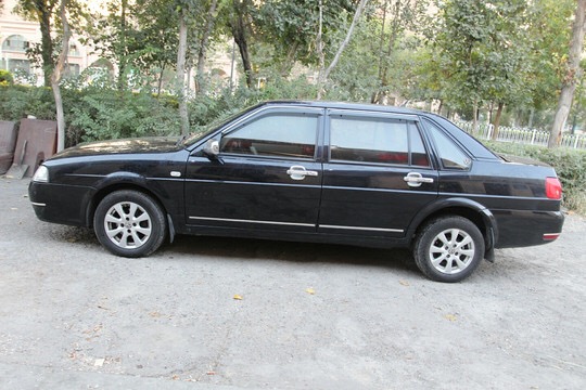 此车被视为史上最低调,明明是轿车,偏偏有人说它是辆SUV