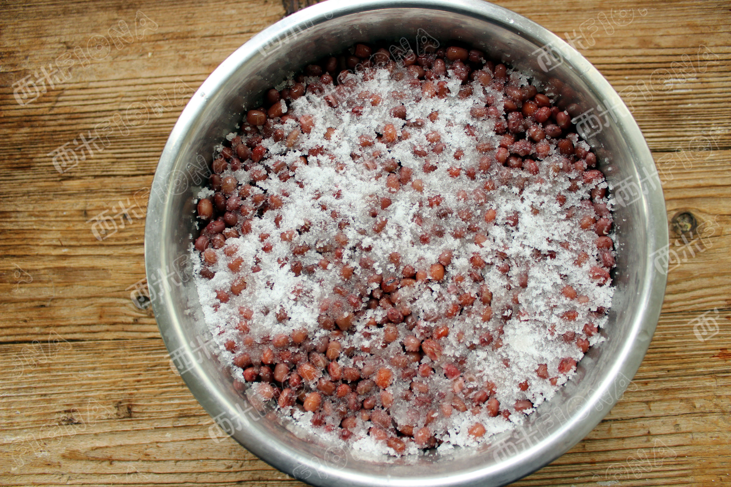 红豆包粽子的正确方法,端午节做粽子用红豆怎么做