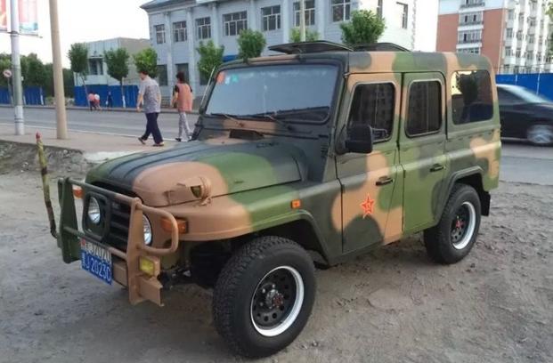 北汽迷彩汽车,北汽迷彩版212