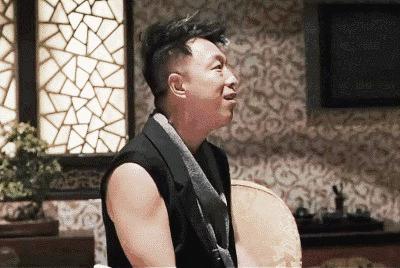 健身房女性锻炼视频,女生健身房锻炼视频年轻