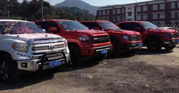 浙江结婚豪车车队,浙江土豪结婚全是劳斯莱斯