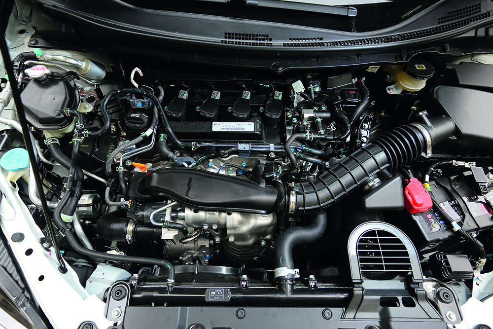 本田杰德试驾视频陈震,老司机试驾本田新杰德