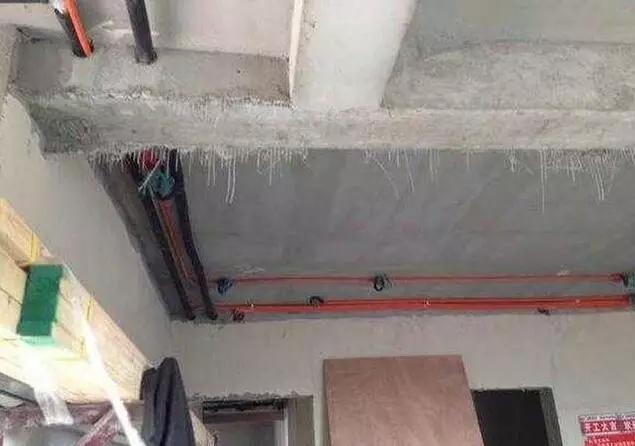 水电改造穿梁,水电改造都走顶好不好