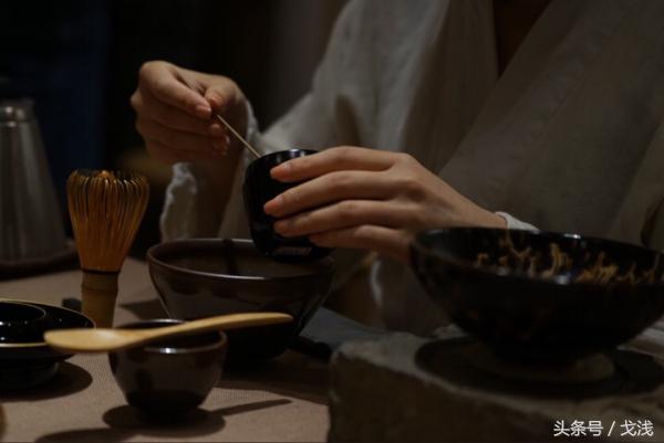 拥有一双好脚是什么样的体验,女生有一双好看的手是什么体验