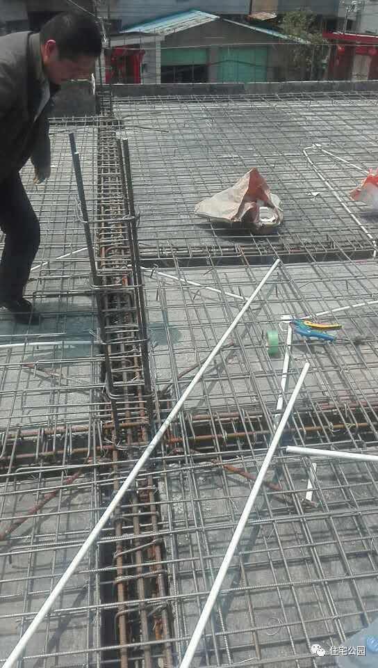 框架结构自建房地基筏板基础,自建房老基础与新筏板基础的结合