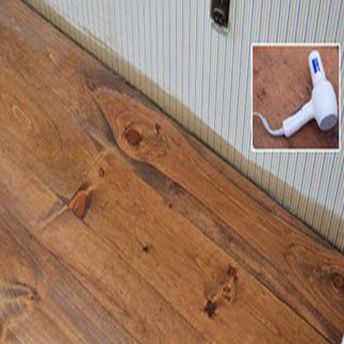 木地板有刮痕返潮鼓包？装修师傅告诉你这么做，自己也能修理好