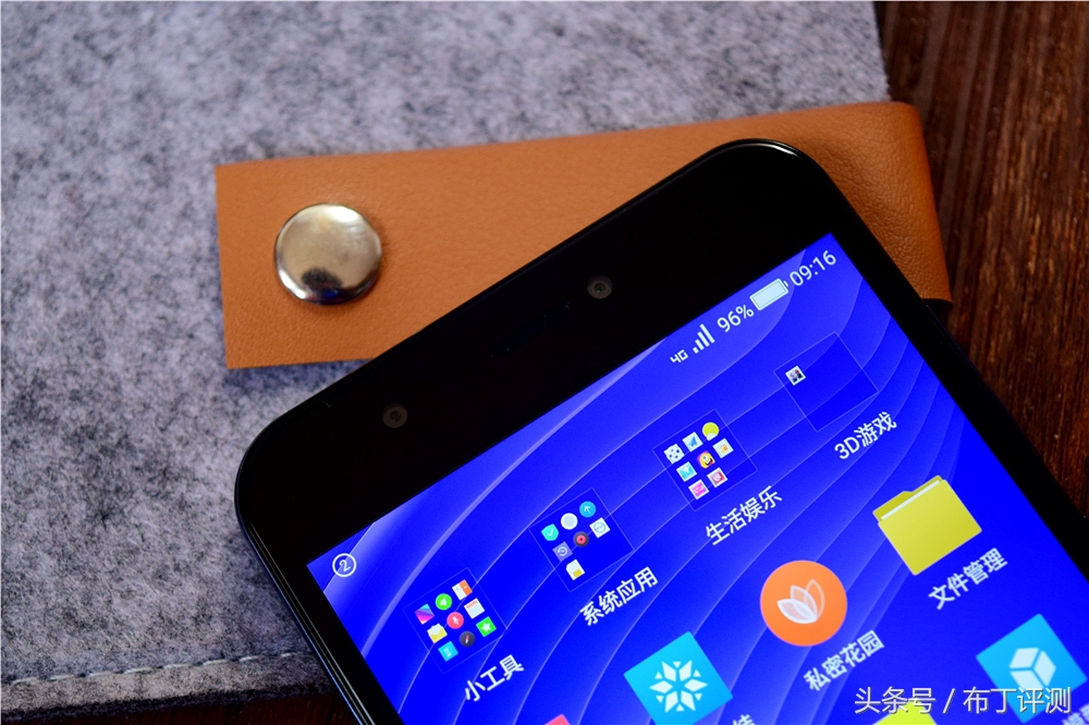 裸眼真能体验震撼出屏？这款裸眼3D手机告诉你答案！