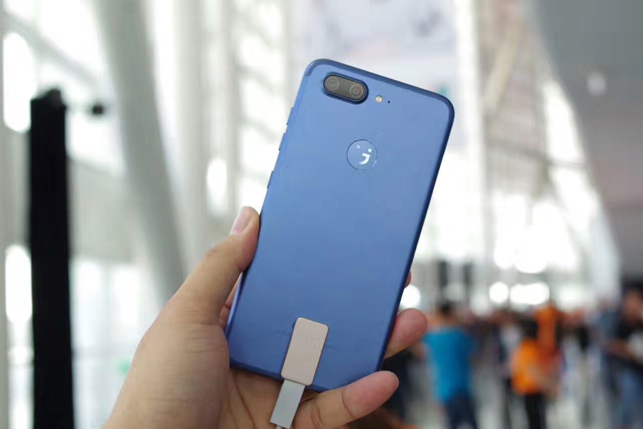 四摄摄影手机,金立四摄拍照