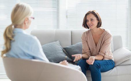 心理咨询师考试论文怎么写,心理咨询师考试是否需要提供论文