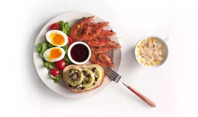 如何知道自己怀孕有哪些明显表现,怎样知道自己怀孕了有哪些前兆