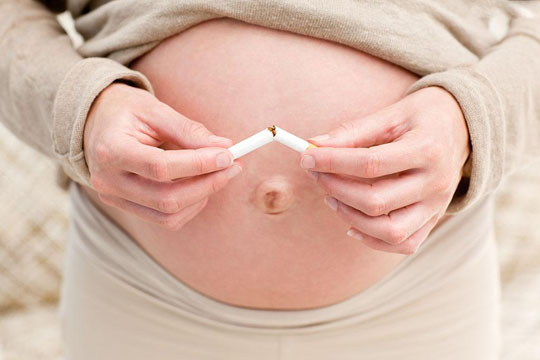 二手烟对孕妇如何处理,二手烟危害孕期能检查出来吗