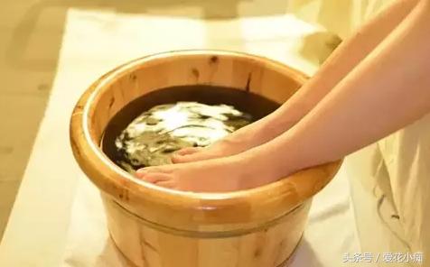 艾叶紫草膏防蚊虫叮咬,艾草止痒蚊虫叮咬神器