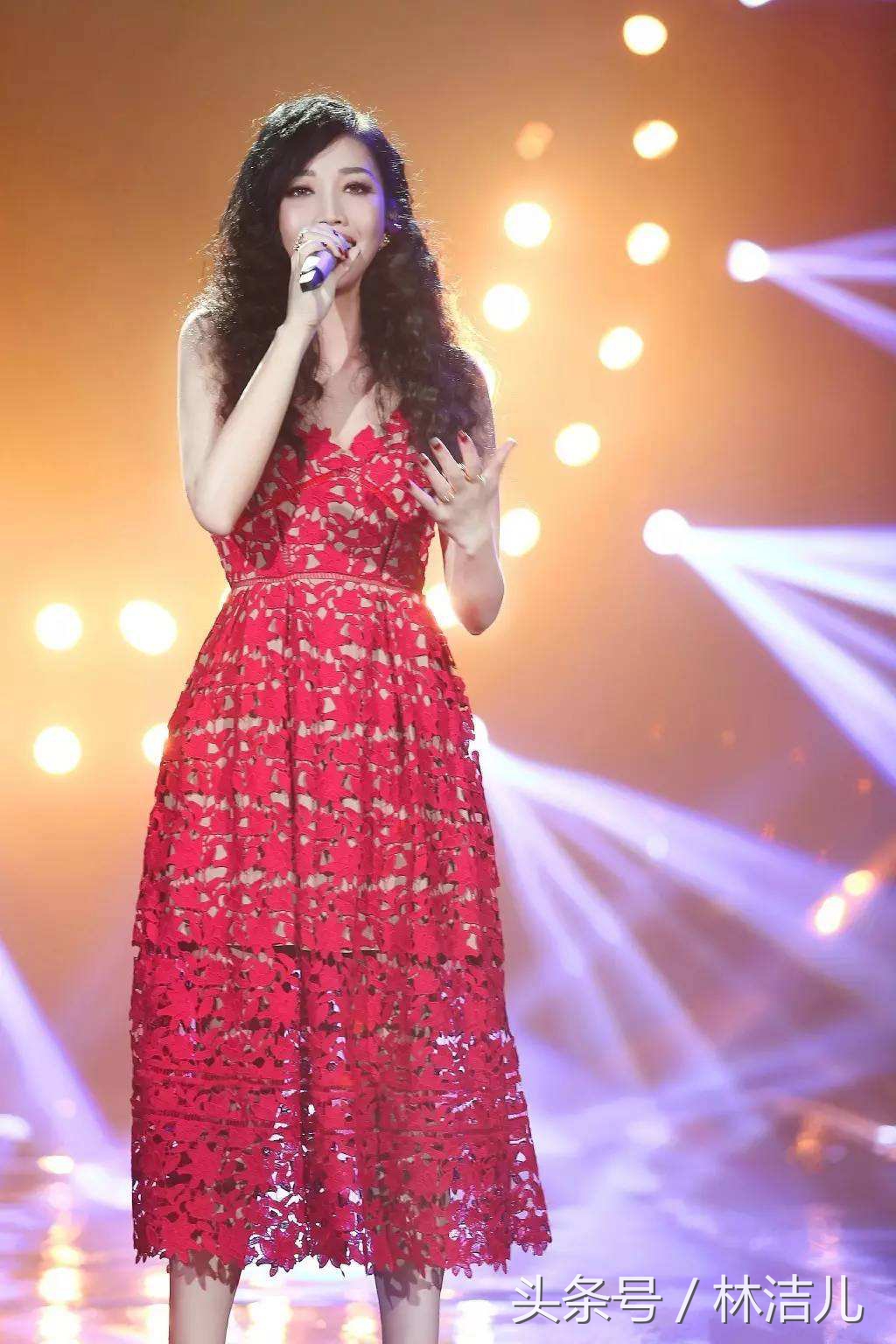 想像赵丽颖江一燕一样圆仙女梦?穿这3个平价仙裙品牌就够了!