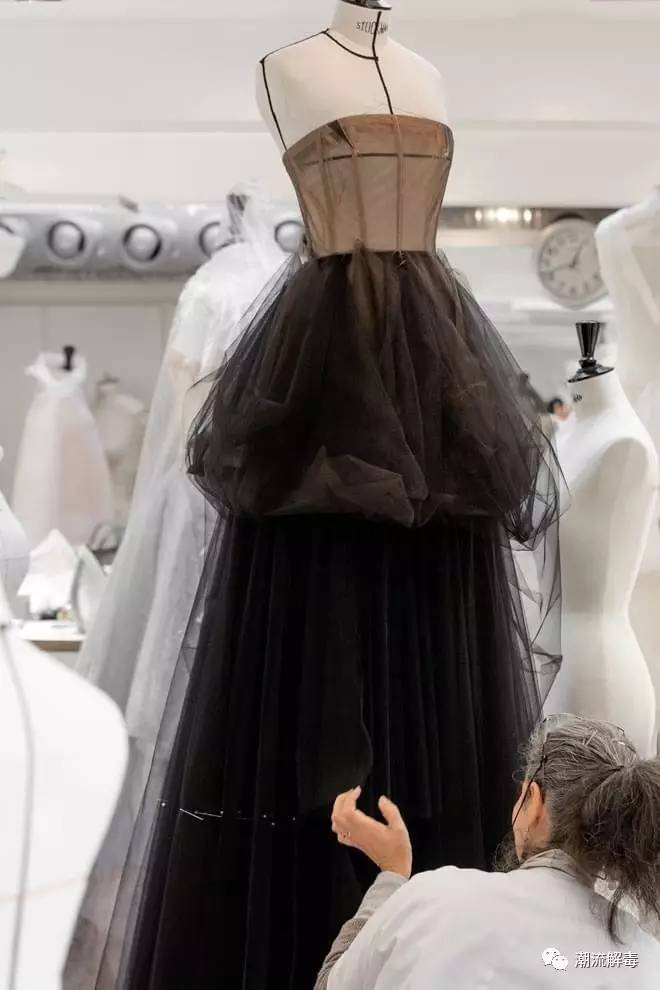 明星高定成衣和珠宝,为明星量身定制的高定