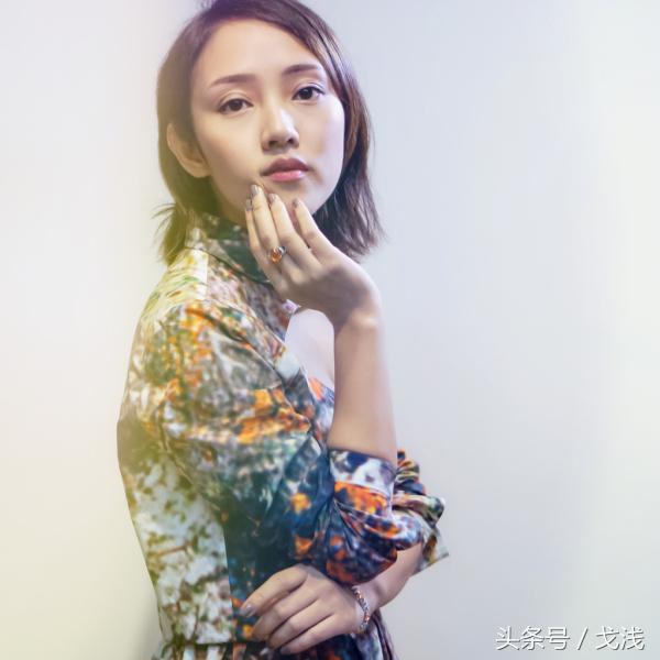 拥有一双好脚是什么样的体验,女生有一双好看的手是什么体验