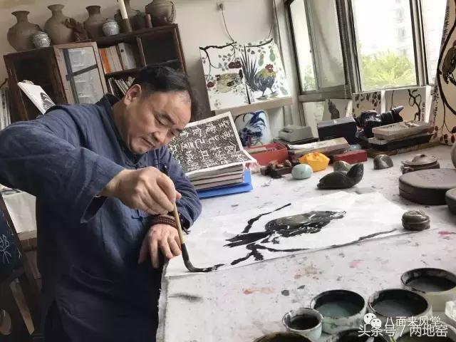 志趣相投做“玩家”，“鉴宝师”迷恋笑阳画
