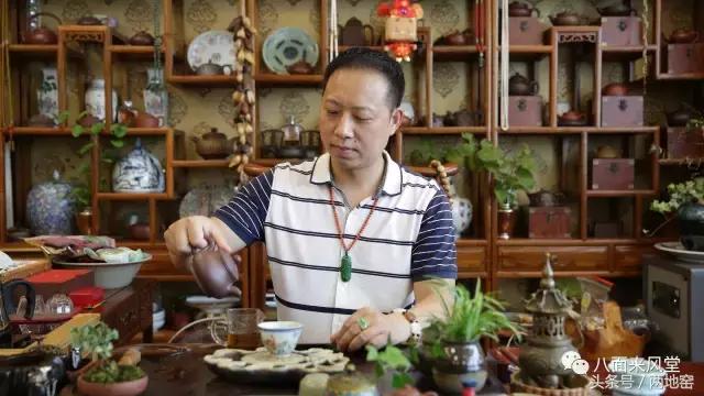 志趣相投做“玩家”，“鉴宝师”迷恋笑阳画