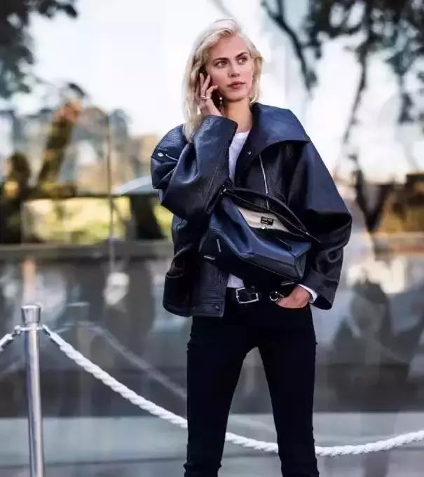 蒋欣背的女包,蒋欣香奈儿包