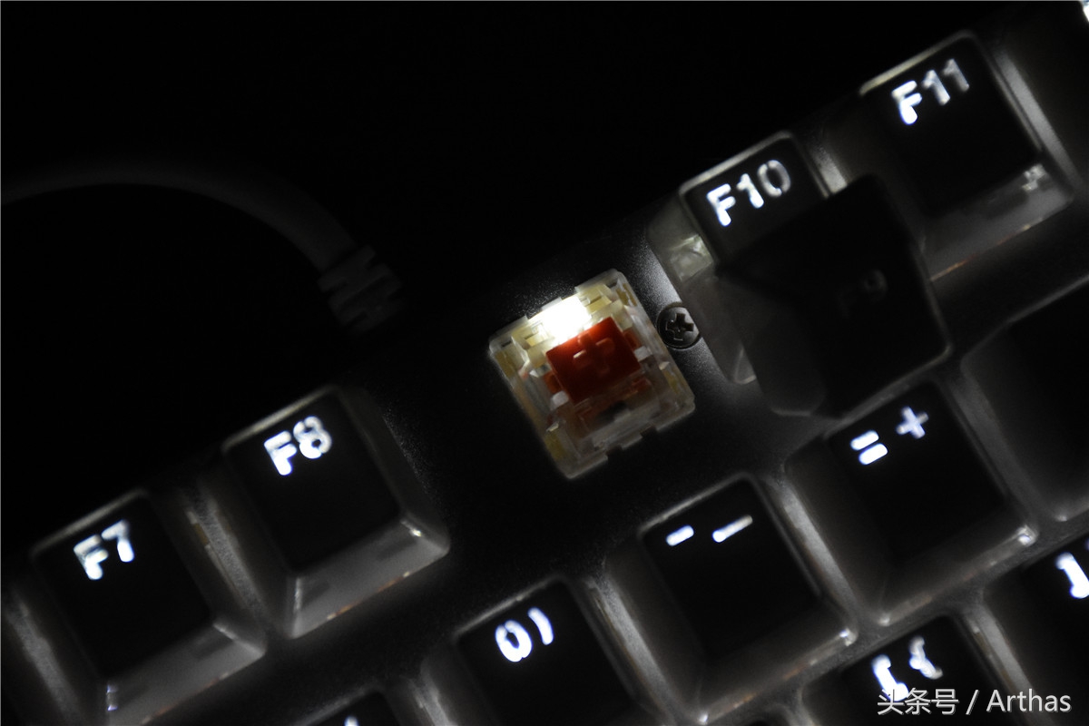 雷柏v500pro机械键盘测评,合金版雷柏v500键盘测评