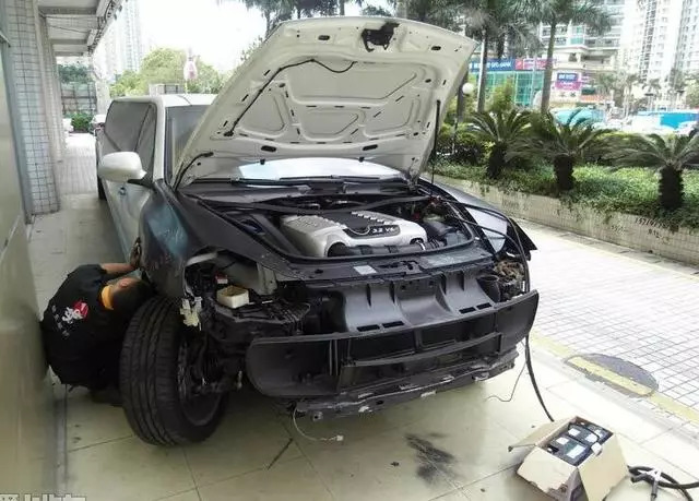 保时捷卡宴车长多少,保时捷卡宴10米超长版