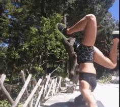 国外成年人幽默搞笑动图gif,100个绝版的搞笑gif表情包图