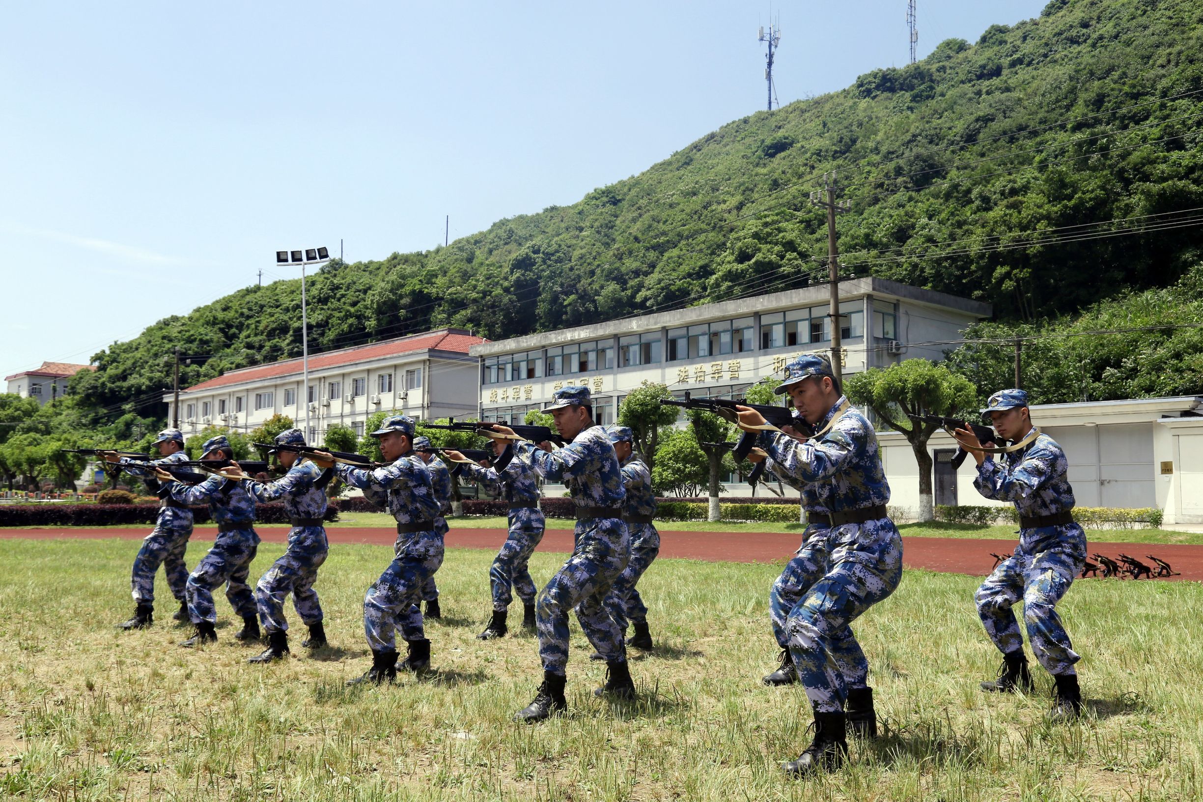 去看看，那些自带“光环”的兵咋样了