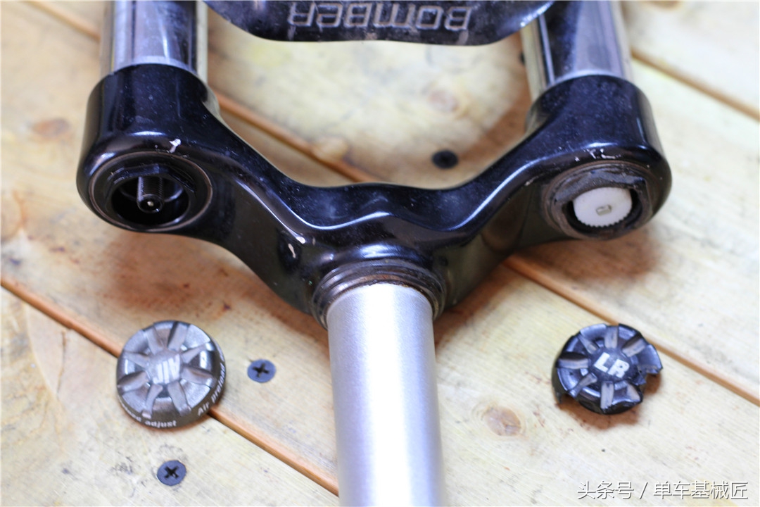 再见Marzocchi马祖奇——某年莫月末日某型号的气叉保养