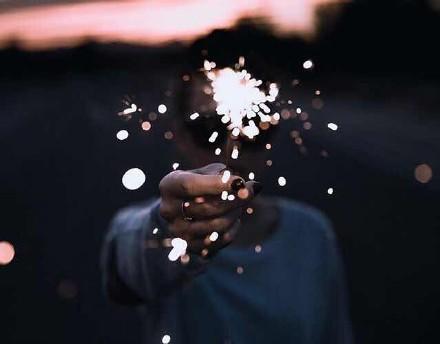 叫朋友帮忙转发朋友圈句子,发空间说说的精美句子