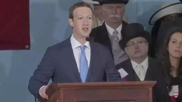 最舒服的纯色t恤,一件白t恤玩转你的春夏衣橱