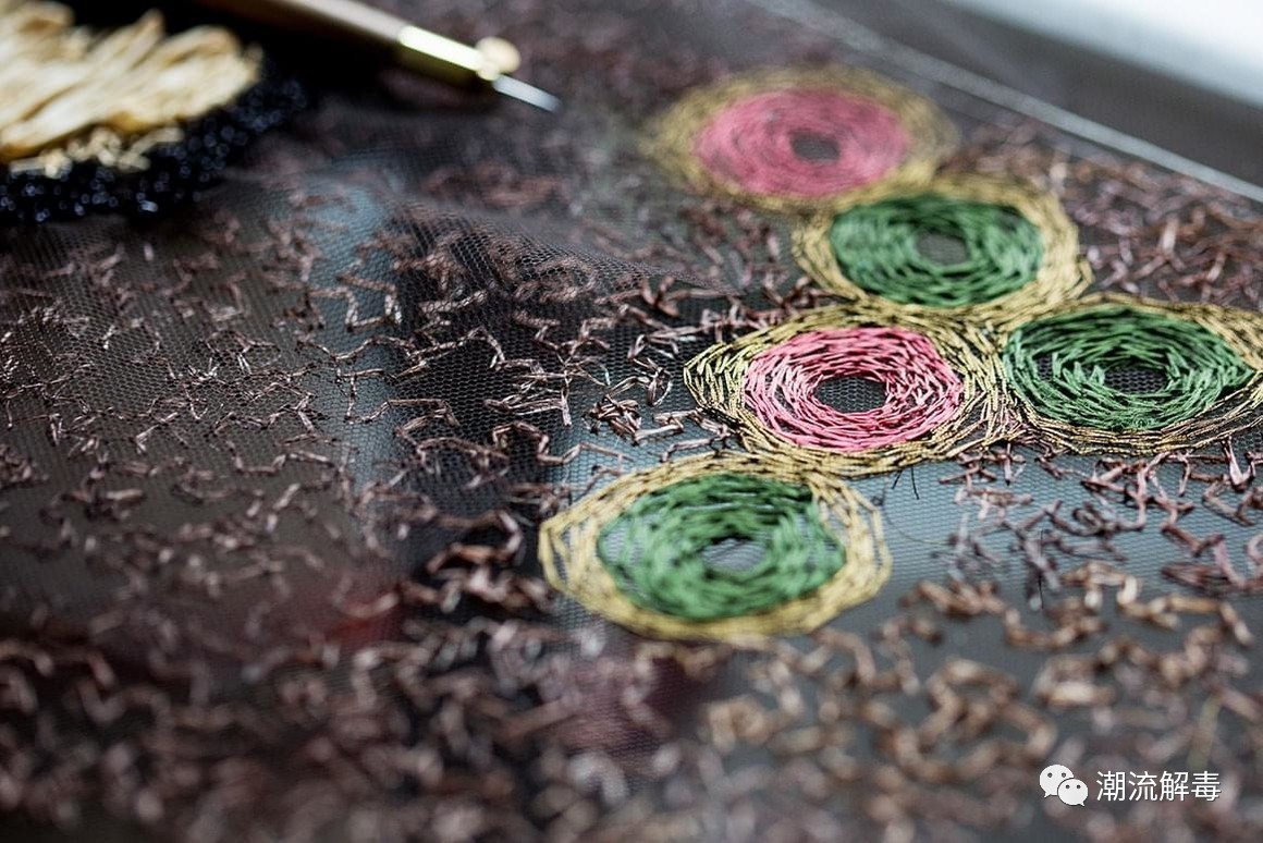 明星高定成衣和珠宝,为明星量身定制的高定