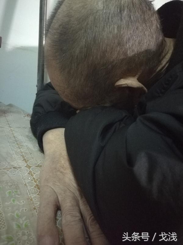 拥有一双好脚是什么样的体验,女生有一双好看的手是什么体验