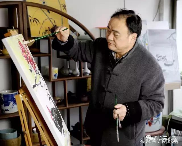 志趣相投做“玩家”，“鉴宝师”迷恋笑阳画