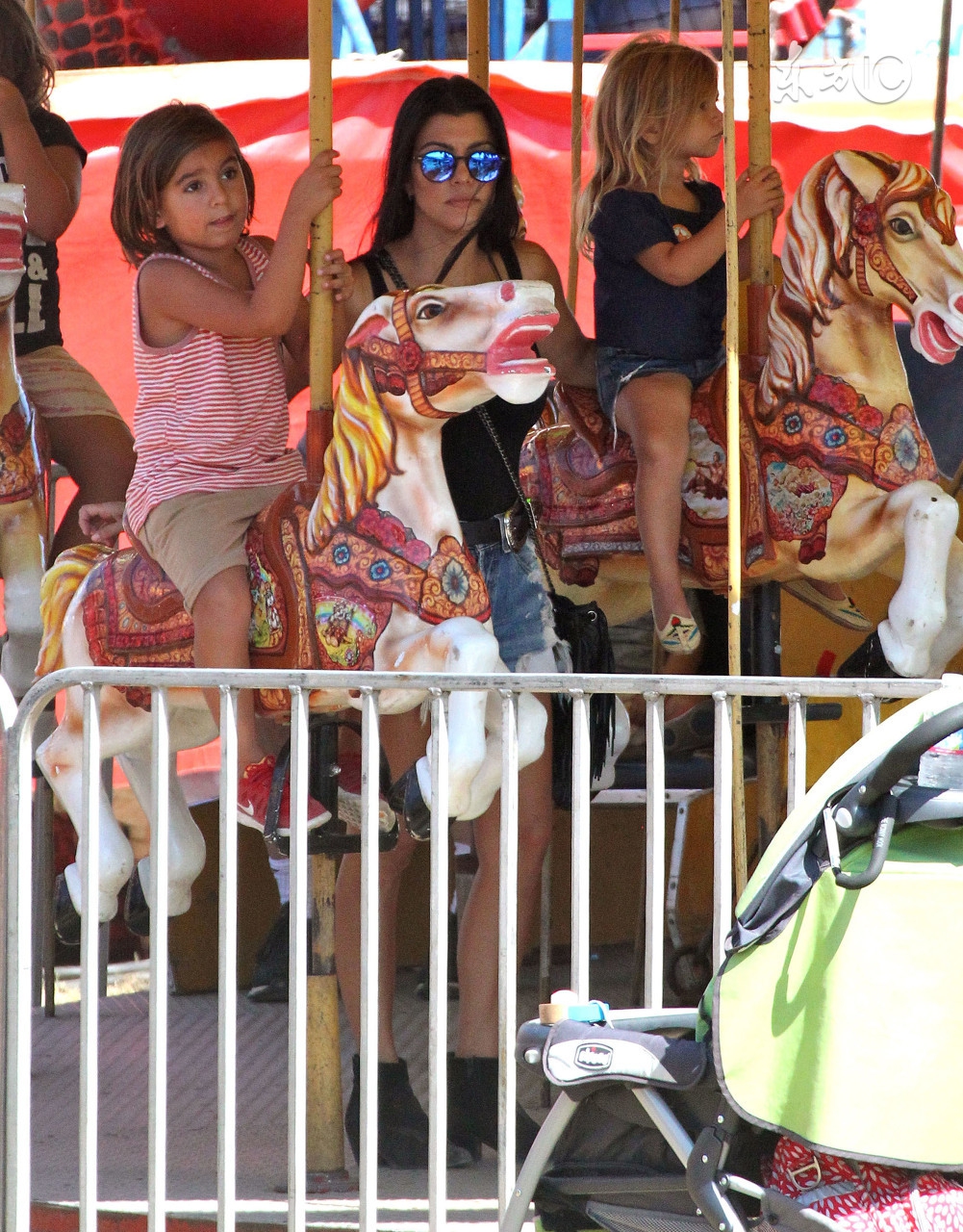 第十九期:三岁小孩在儿童乐园被惊吓到,父母居然这样对孩子