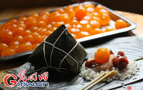 端午：正是浴兰时节动，菖蒲酒美清尊共