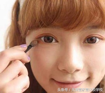 超可爱约会欧美妆容,可爱撩人的妆容