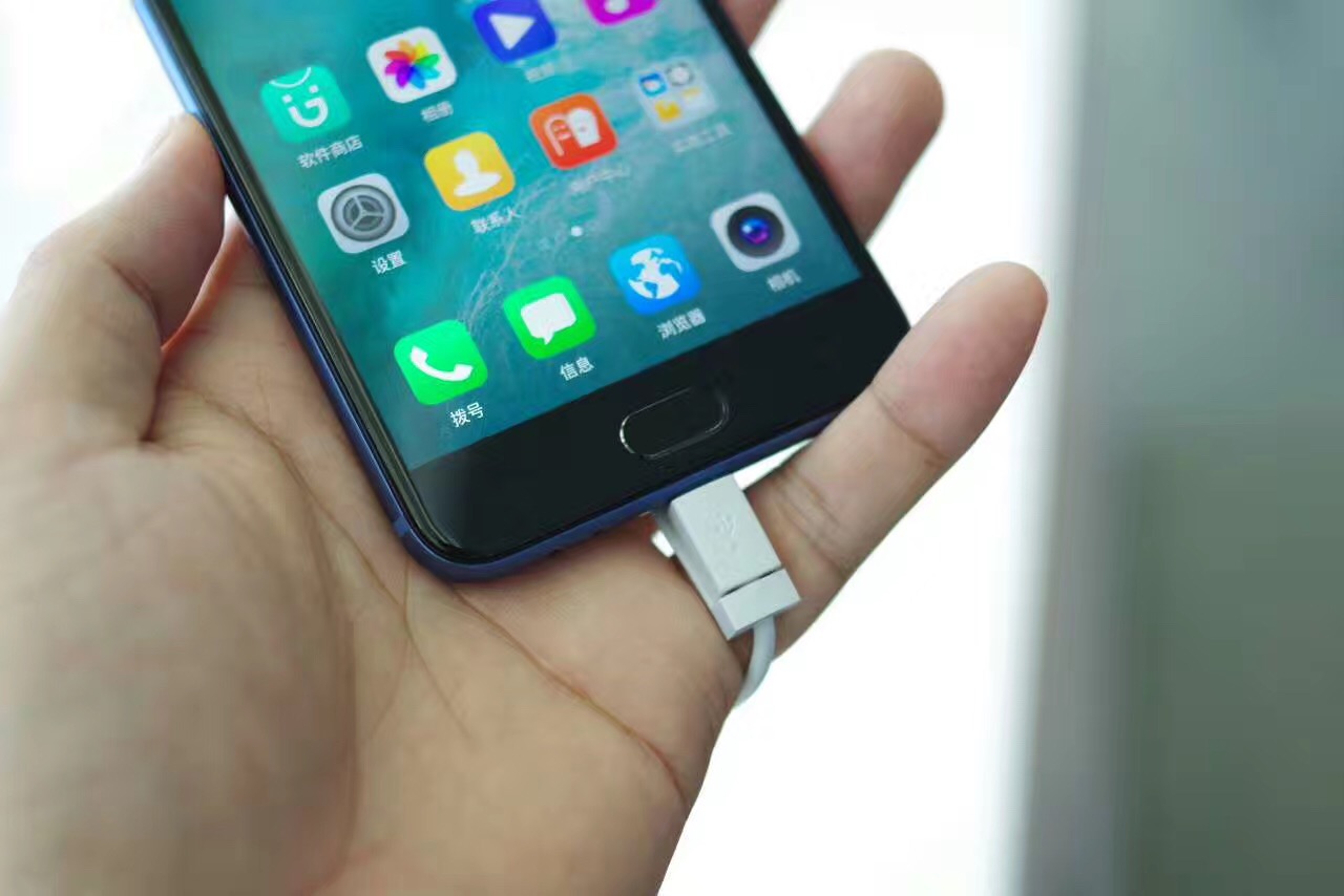 四摄摄影手机,金立四摄拍照