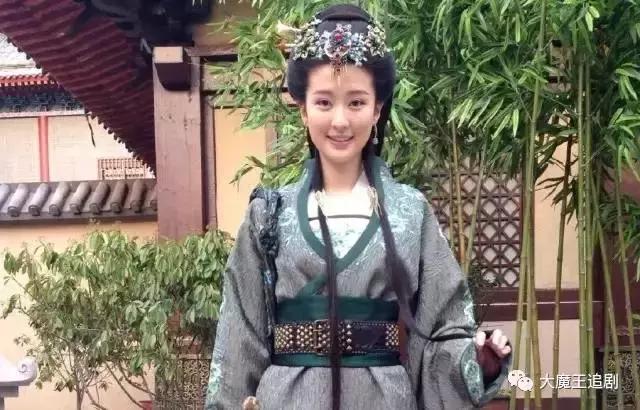 关关乔欣现实版曲筱绡,曲筱绡关关