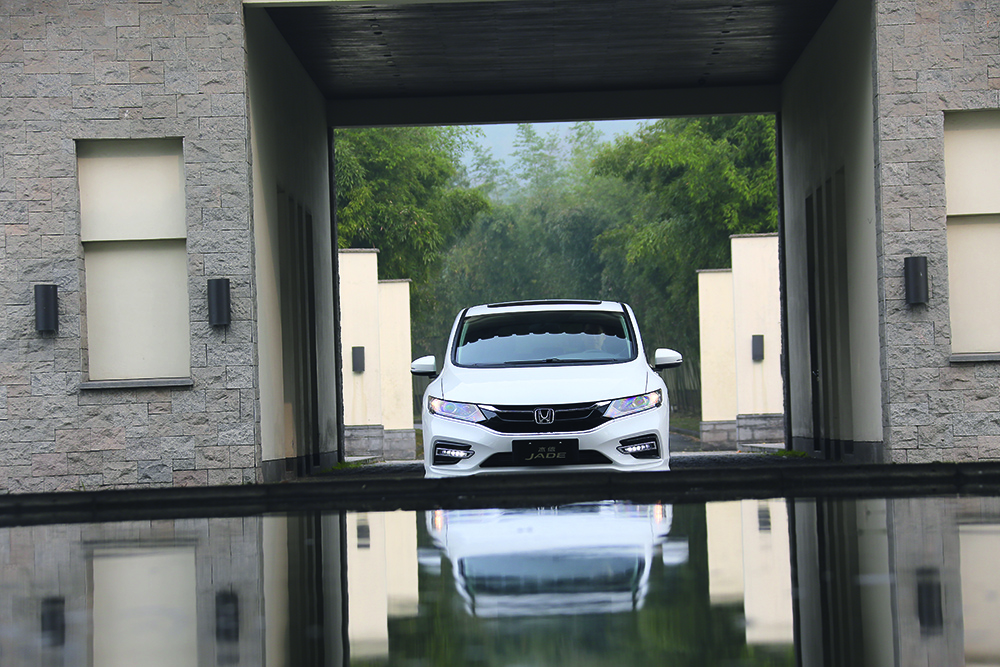 本田杰德试驾视频陈震,老司机试驾本田新杰德