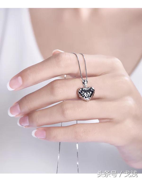 拥有一双好脚是什么样的体验,女生有一双好看的手是什么体验