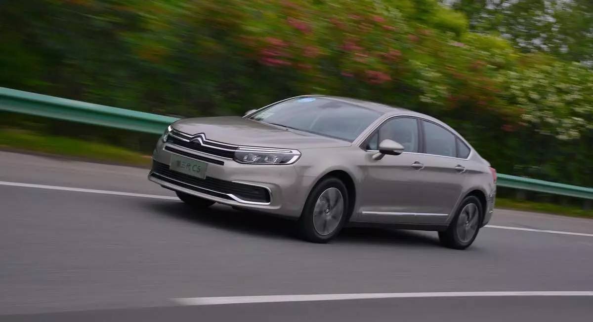 全新雪铁龙凡尔赛c5x试驾视频,雪铁龙suv天逸c5试驾视频