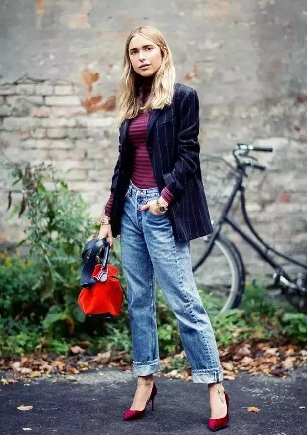 蒋欣背的女包,蒋欣香奈儿包