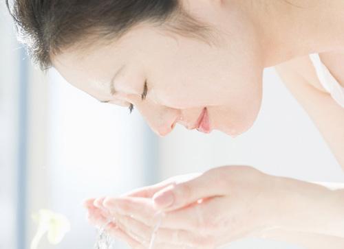 种草10款白菜价的素颜霜，学生*党**也能轻松购买