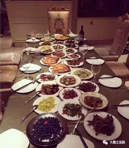 关关乔欣现实版曲筱绡,曲筱绡关关