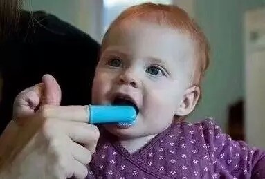 宝宝出牙之前有什么征兆,宝宝出牙前有什么征兆吗