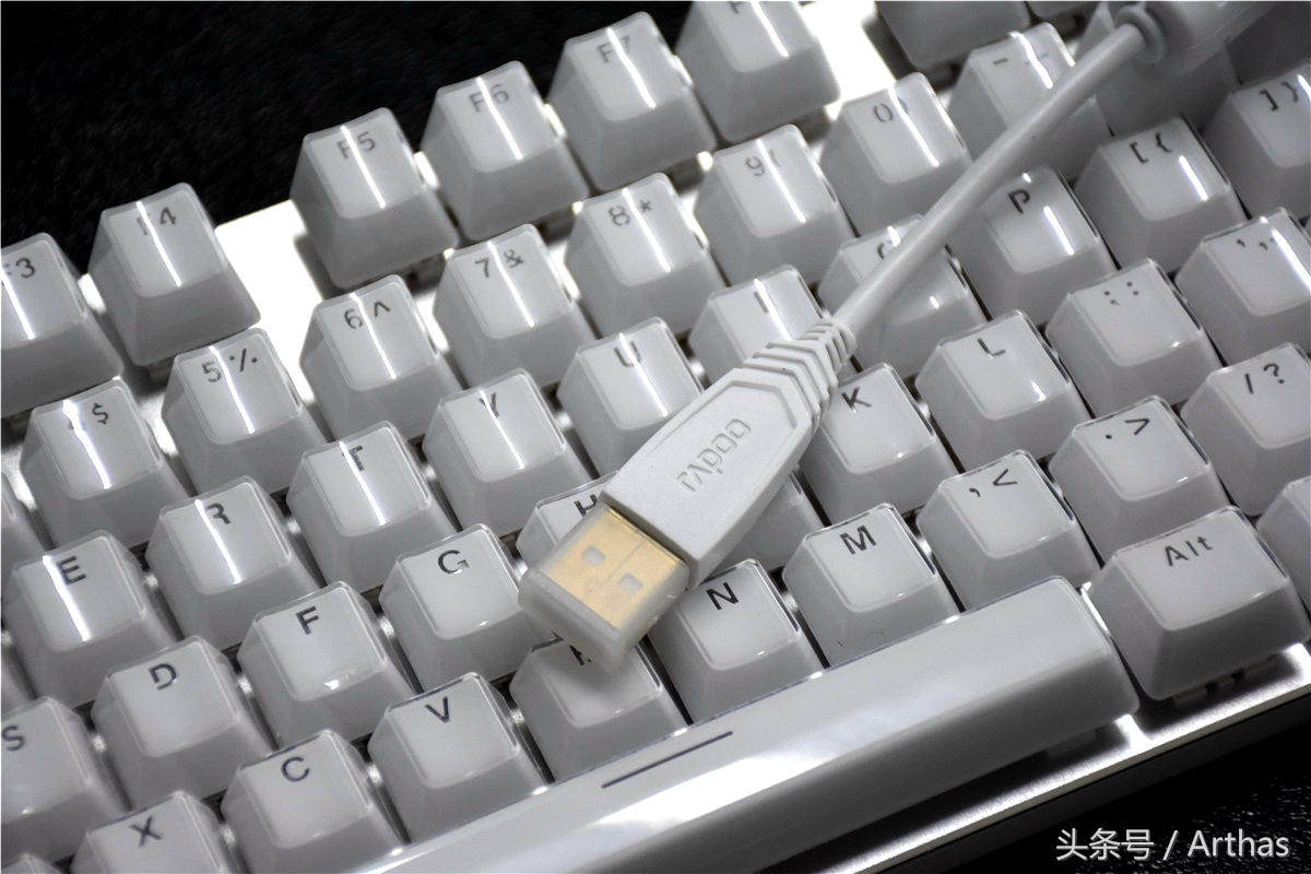 雷柏v500pro机械键盘测评,合金版雷柏v500键盘测评