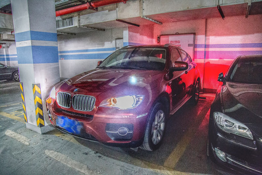 宝马x6xdrive35i落地价多少,宝马x62021款