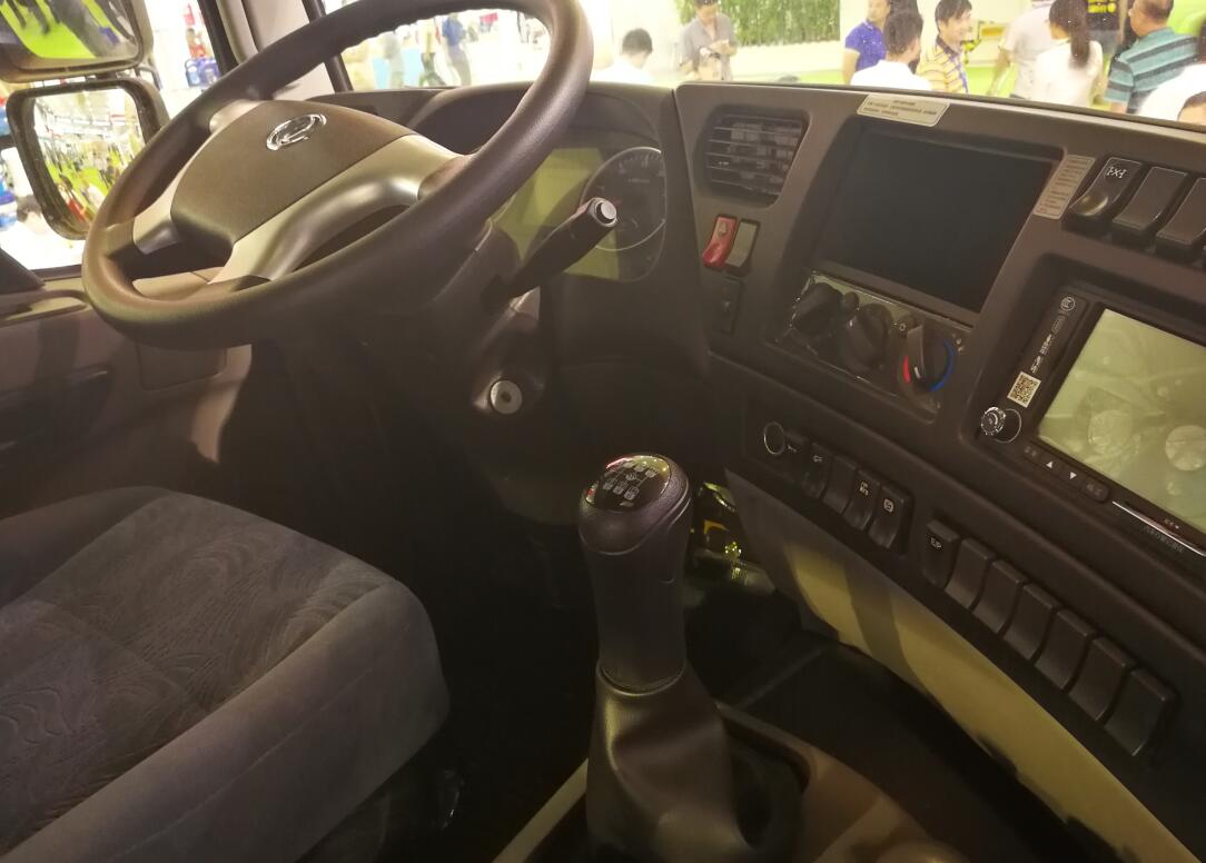 东风天龙启航版装饰外观,2017年东风天龙启航版